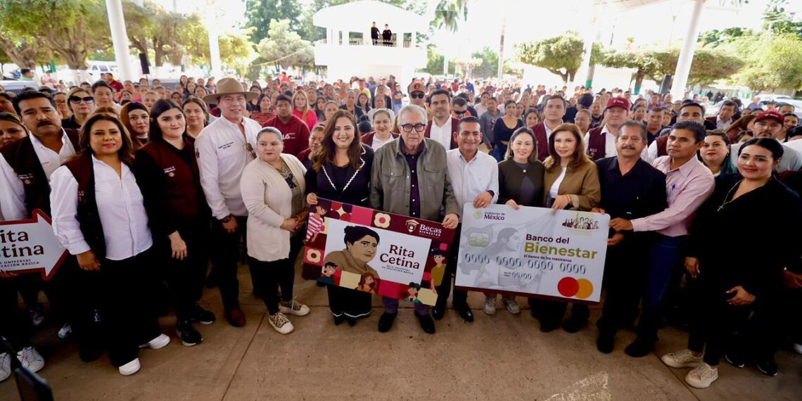 Inicia Gobernador Rocha Moya entrega de la Beca Rita Cetina en Navolato