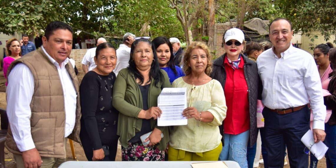 Después de 70 años por fin vecinos de Goros Pueblo tienen red de alcantarillado sanitario