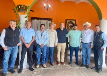 Se reúne ICATSIN con el Consejo de Sectores Productivos de El Fuerte