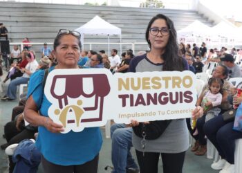 Gobierno de Sinaloa apoya a comerciantes tianguistas con equipamiento y capacitación del programa Nuestro Tianguis