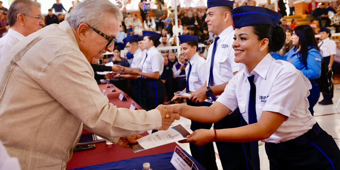La labor del policía es tarea importante para la sociedad, afirma Gobernador Rocha; durante graduación de cadetes de la UNIPOL