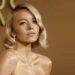 Sydney Sweeney cuelga sostenes en el cartel de Hollywood y podría enfrentar cargos