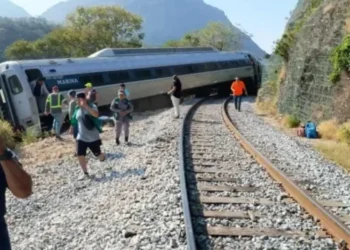 Descarrilamiento del Tren Interoceánico en Oaxaca fue por exceso de velocidad, revela la FGR