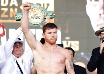 Canelo Álvarez confirma su regreso al ring ¿Cuándo y dónde peleará?