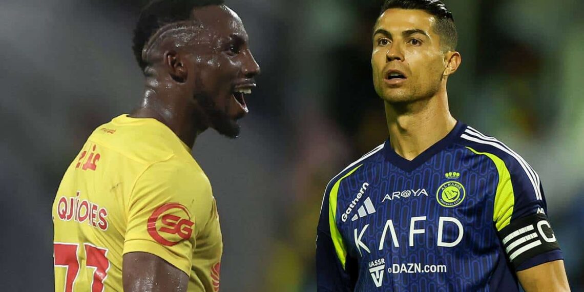 ¡Impresionante! Julián Quiñones anota tres goles y “acecha” a Cristiano Ronaldo en Arabia Saudita