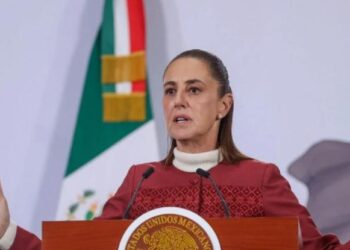 “En la última intervención de EU se llevó la mitad de México”, recuerda Sheinbaum ante amagos de Trump