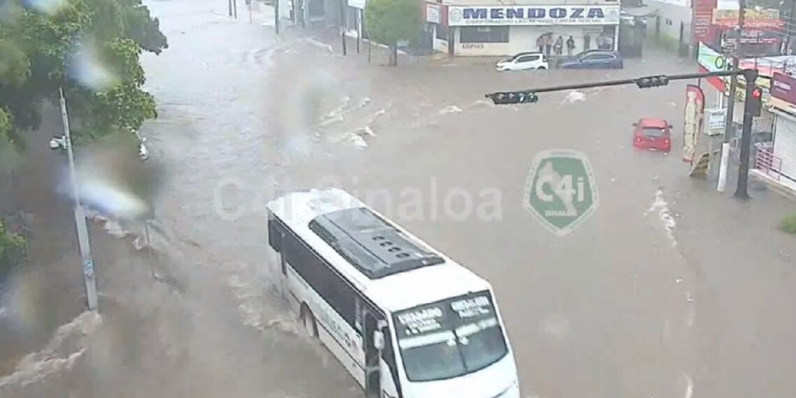 ¡De última hora! Lluvias atípicas cancelan el regreso escolar en ocho municipios de Sinaloa