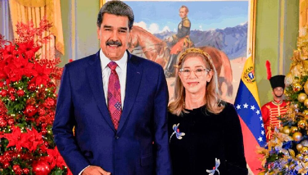 Maduro y Cilia Flores se encuentran en un buque militar en camino a Nueva York, asegura Trump