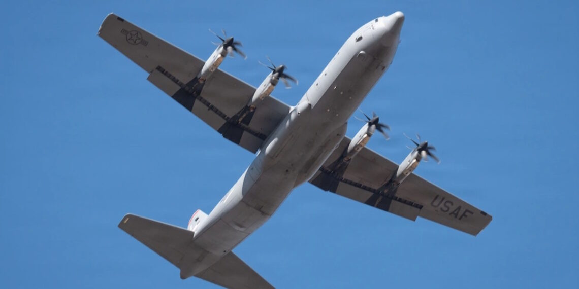 Gobierno de México asegura que avión militar de EE.UU. que llegó al Aeropuerto de Toluca estaba autorizado