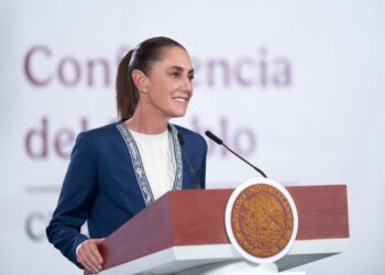 Pemex aumenta procesamiento de crudo a 1.5 millones de barriles diarios; reduce deuda en 20 mil mdd e incrementa en 34% inversión para el 2026: Presidenta Claudia Sheinbaum