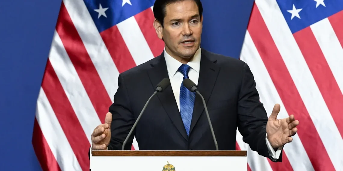 Marco Rubio afirma que “no es fácil” pactar con Irán porque está dirigido por clérigos “radicales”