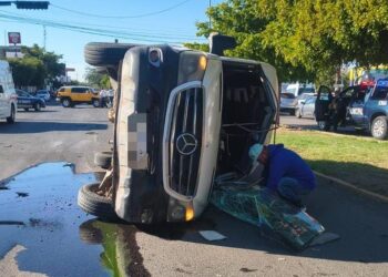 Deslindan a transporte público local: Sprinter accidentada en Guasave es de una empresa de Los Mochis