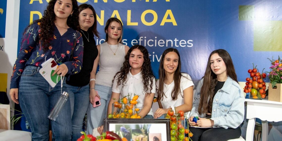 ¡34 años impulsando al campo! La UAS, con una sólida presencia, reafirma su liderazgo agrícola y destaca como motor de innovación en la Expo Agro Sinaloa 2026