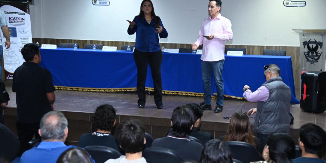 ¡Más herramientas para el futuro! Estudiantes de la UAS se certifican en oficios con ICATSIN; impulsan competencias prácticas en preparatorias