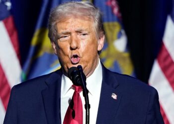 Trump Reacciona a Fallo de Suprema Corte y Anuncia Nuevo Arancel Global del 10%