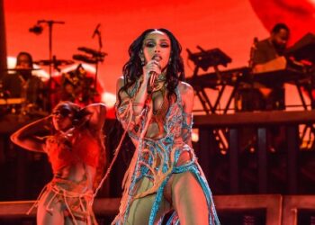 Doja Cat desata el infierno en el Palacio de los Deportes entre luces rojas y trap despiadado