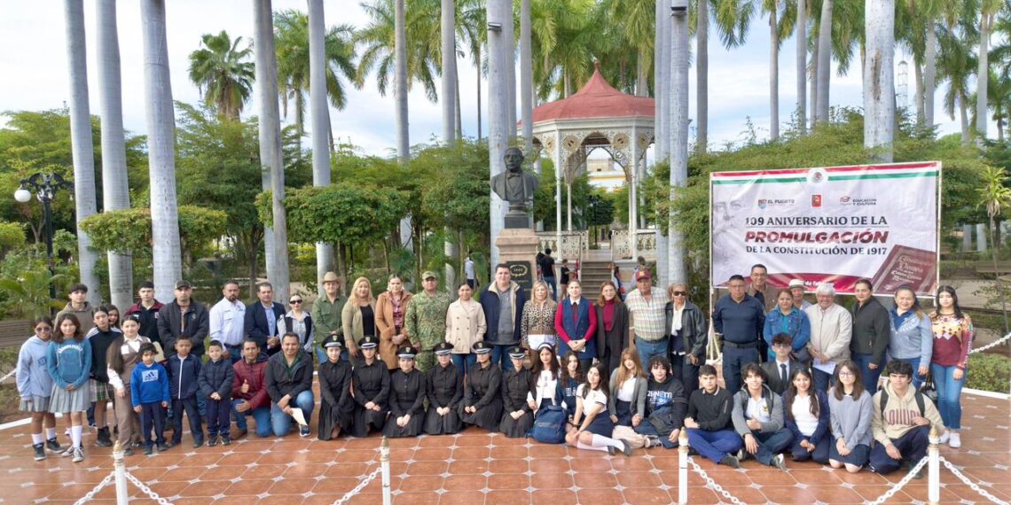 Gobierno de El Fuerte conmemora el 109 aniversario de la Constitución Política de 1917