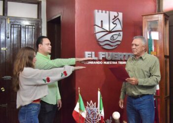 Alcalde Gildardo Leyva toma protesta a nuevos titulares de IMMUJERES y JAPAF