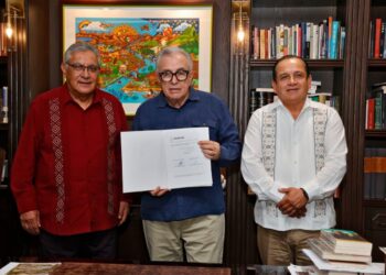 Gobernador Rocha y SNTE celebran reforma en materia de autonomía sindical