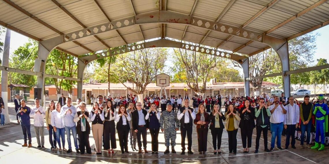 Niñas y niños del ejido 20 de Noviembre Nuevo honran a la Bandera y muestran el orgullo de vivir en “Ahome, la casa de Todos”