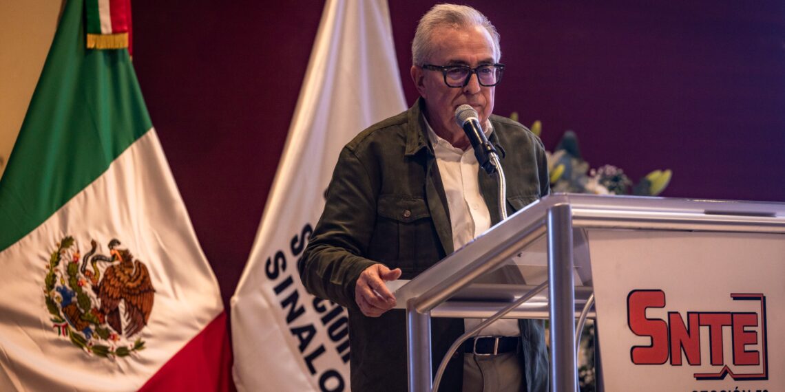 Gobernador Rocha Moya asistirá mañana sábado a Palacio Nacional para abordar la comercialización del maíz