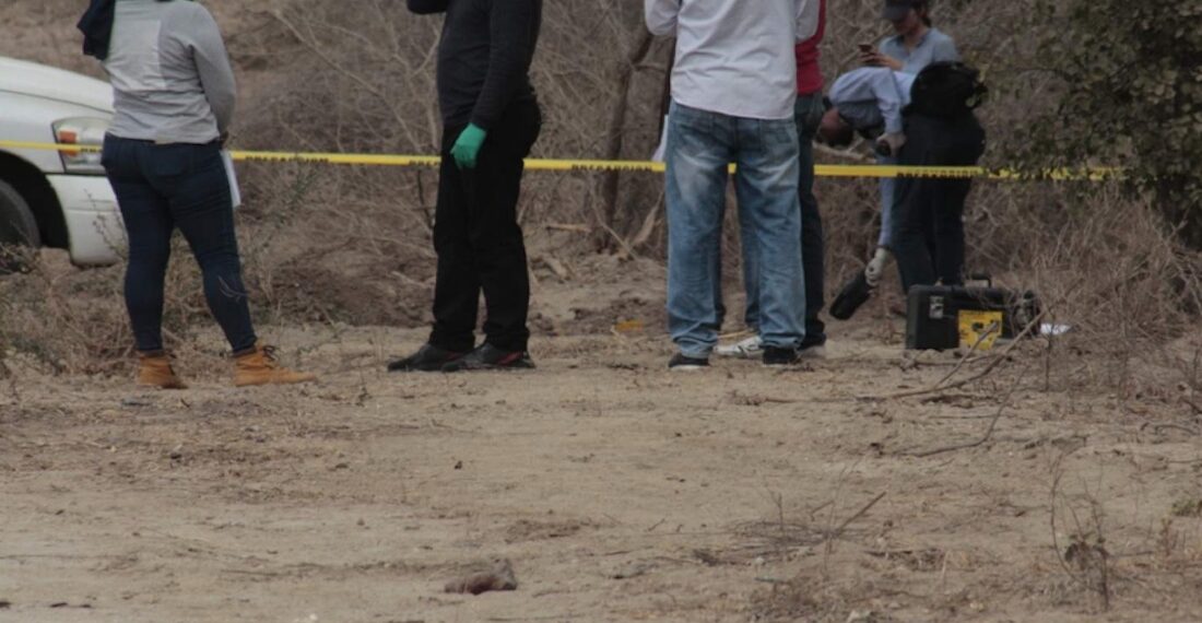 Da positivo: colectivo de búsqueda acude al norte de Mazatlán y localiza fosa con restos óseos