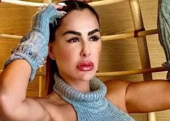 Ninel Conde queda varada en la carretera por incidente con su camioneta