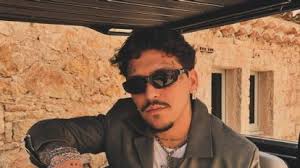 Abogados de Christian Nodal abandonan proceso legal del cantante contra disquera