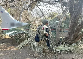 Harfuch revela decomiso de avioneta y más de 500 kilos de cocaína en Oaxaca
