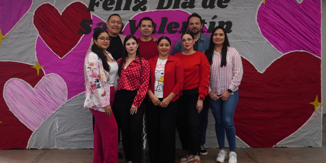 La Facultad de Arquitectura impulsa el talento estudiantil con la jornada “Emprendimiento FAUAS”; celebra San Valentín con proyectos productivos