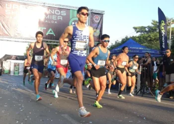 Fernando Salinas y Aragetze Nava se llevan las palmas en la Carrera Pedestre Run & Fun