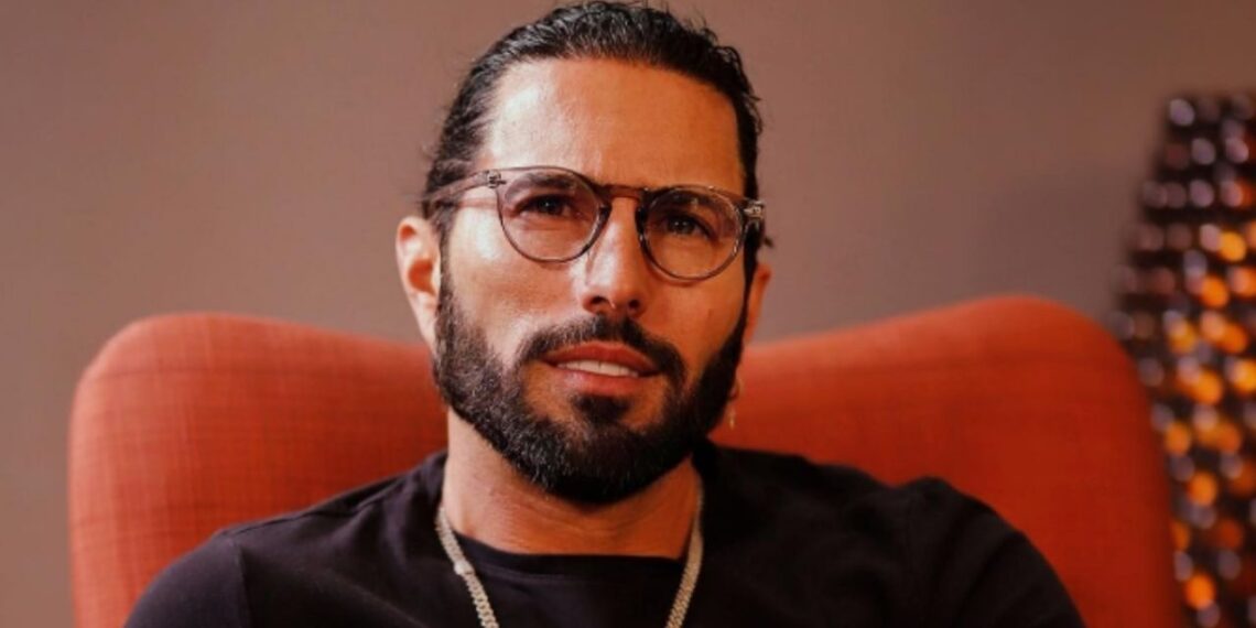 Poncho de Nigris denuncia amenazas de muerte y pide protección para su familia