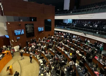 Aprueba Senado reforma para reducción de la jornada laboral
