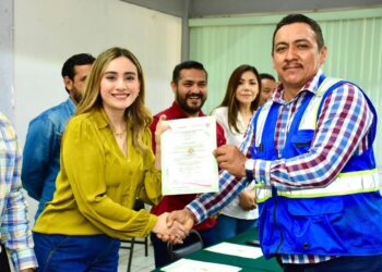 Clausura ICATSIN curso de diseño de Sistemas Fotovoltaicos Residenciales en Los Mochis