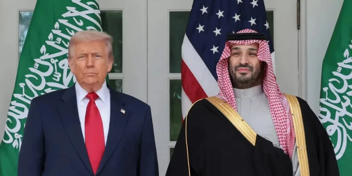 El príncipe de Arabia Saudita presiona a Trump para seguir la ofensiva contra Irán, reporta The New York Times