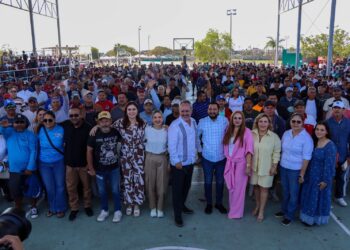 Entregan tarjetas del programa Bienpesca a pescadoras y pescadores de Mazatlán