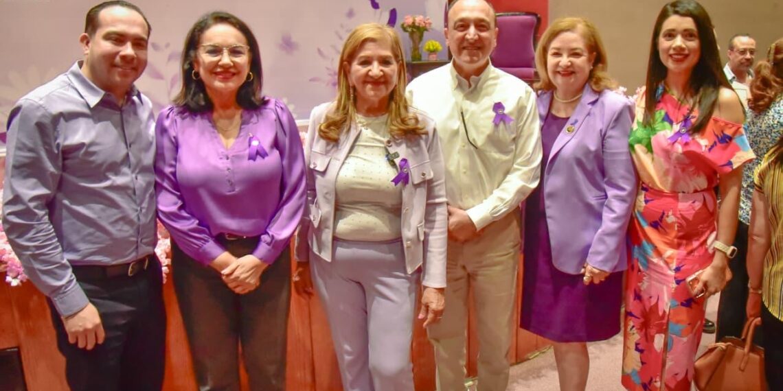 Antonio Menéndez refrenda compromiso con la igualdad sustantiva durante conferencia de Tere Guerra sobre derechos laborales de las mujeres