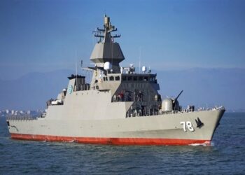 Submarino de Estados Unidos hunde barco de Irán en el océano Índico