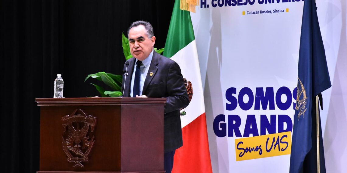 El Rector Jesús Madueña informa al H. Consejo Universitario avances en preinscripciones y logros de la comunidad rosalina en ciencia, deporte y paridad de género