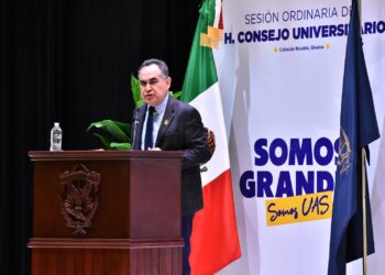 El Rector Jesús Madueña informa al H. Consejo Universitario avances en preinscripciones y logros de la comunidad rosalina en ciencia, deporte y paridad de género