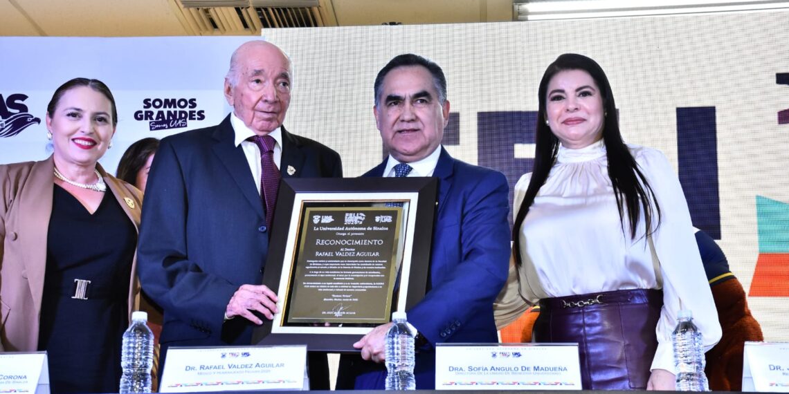 Inaugura el Rector Jesús Madueña la FeliUAS 2026, con emotivo homenaje al Dr. Rafael Valdez Aguilar; estrecha lazos académicos y culturales con la Universidad Veracruzana