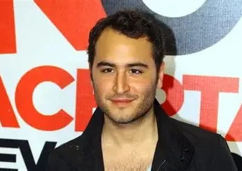 Jesús Navarro, vocalista de Reik, es hospitalizado de emergencia ¿Cuál es su estado de salud?