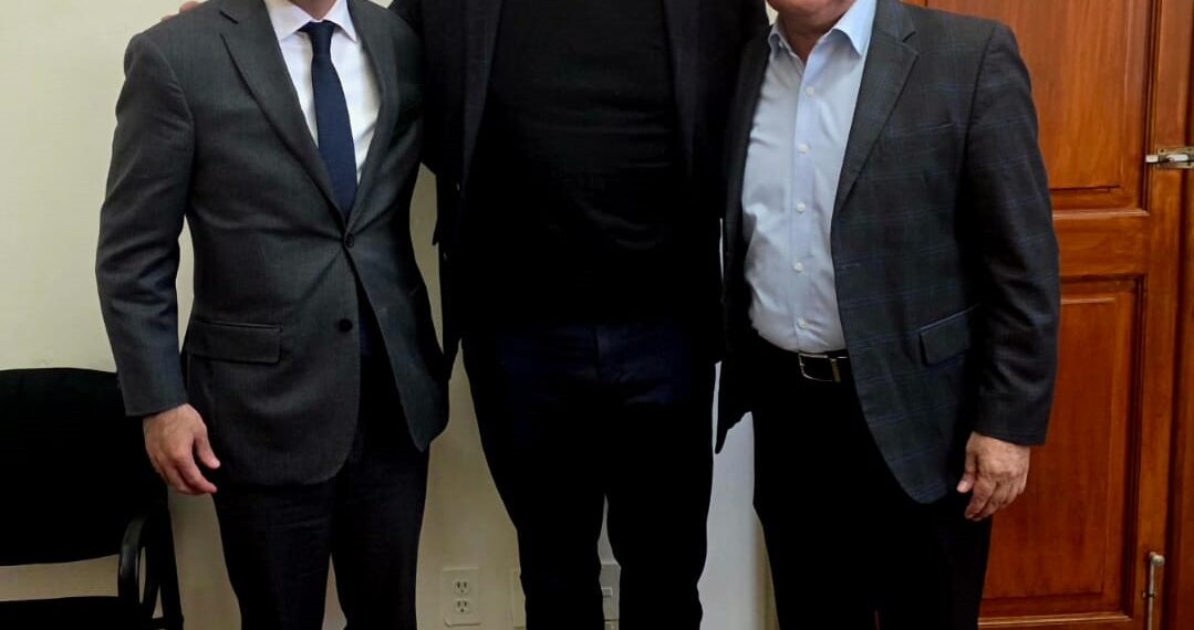 En reunión, la SEP y el Rector Jesús Madueña acuerdan estrategias de solución para la problemática de la UAS y fortalecer la estabilidad institucional en 2026