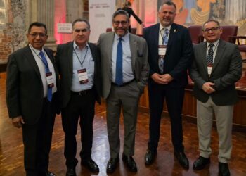 Participa el rector Jesús Madueña en firma de convenio entre SEP, ANUIES e INEA para abatir el rezago educativo; se busca alfabetizar a 100 mil personas a nivel nacional con apoyo de universitarios