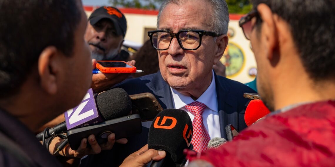 Con trámites, visas y hasta un traductor árabe, se apoyó el traslado de los 14 sinaloenses a Mazatlán: Rocha Moya