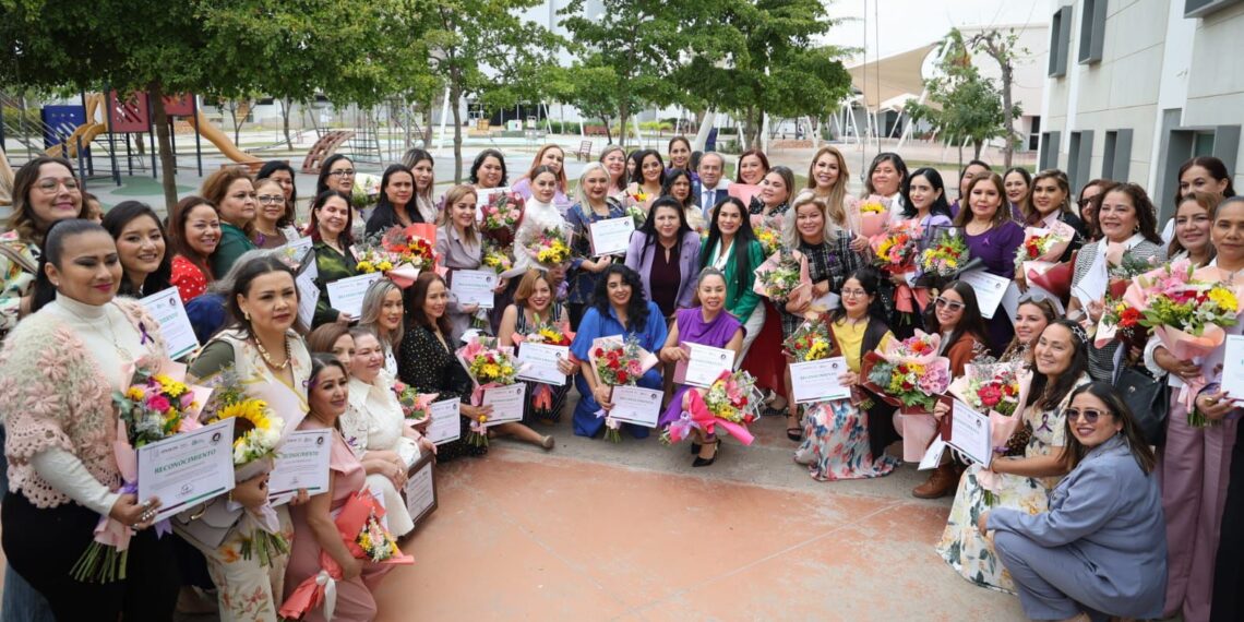 COBAES reconoce la vocación y liderazgo femenino con el Premio Mujer COBAES 2026