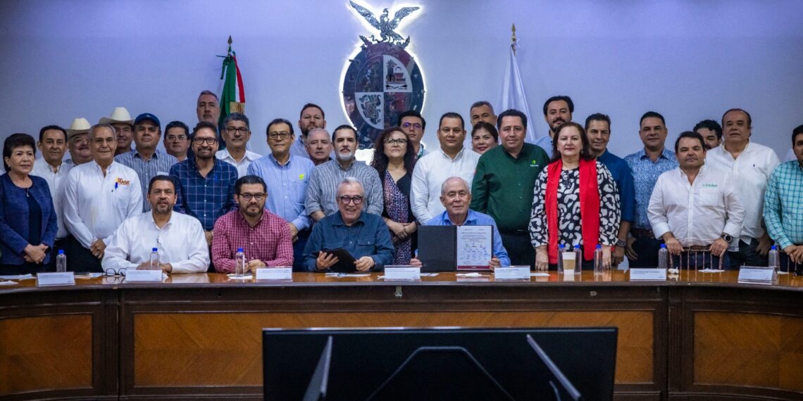 Gobierno federal y estatal, industriales, bodegueros y productores garantizan comercialización de la cosecha 2026 del maíz de Sinaloa