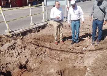 Supervisa Antonio Menéndez puntos de baches en la ciudad e instruye repararlos a la brevedad