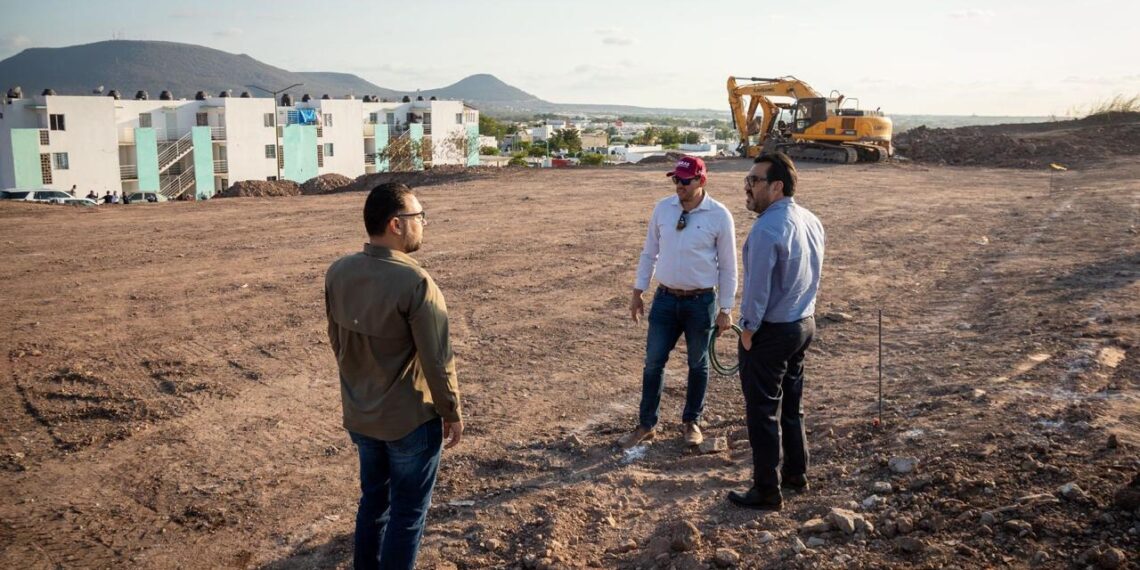 ¡Ya está en marcha! Juan de Dios Gámez supervisa construcción de nueva secundaria técnica en Alturas del Sur