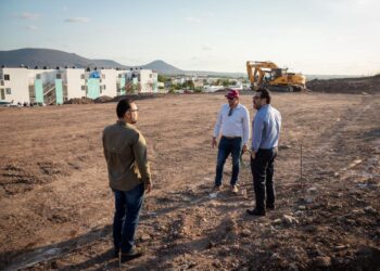 ¡Ya está en marcha! Juan de Dios Gámez supervisa construcción de nueva secundaria técnica en Alturas del Sur